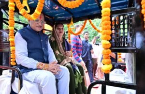 जशपुर एक्सप्रेस: 50 महिलाओं को ई-रिक्शा, स्वरोजगार की नई राह