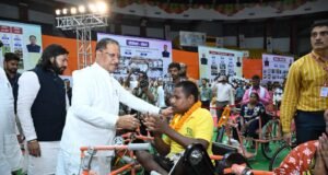दिव्यांगजनों के सशक्तीकरण के लिए सरकार प्रतिबद्ध : मुख्यमंत्री विष्णु देव साय