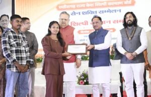 सेन शक्ति सम्मेलन में सीएम साय के बड़े ऐलान, सामुदायिक भवन के लिए 50 लाख