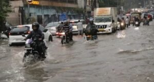 दून समेत तीन जिलों में बारिश का रेड अलर्ट, 57 सड़कें बंद