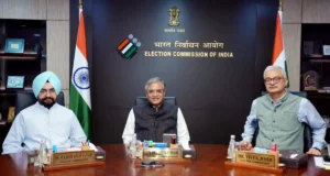 चुनाव आयोग की फुल बॉडी बैठक में बड़े फैसले, SIR पर विवाद के बीच Form-6 को लेकर दी सफाई