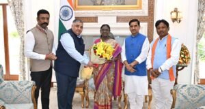 बस्तर दशहरा के मुरिया दरबार में शामिल होंगी राष्ट्रपति द्रौपदी मुर्मु,साय का आमंत्रण स्वीकार