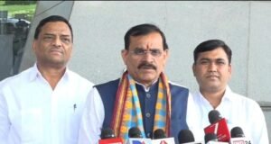 युवाओं को सेवा और राष्ट्र निर्माण से जोड़ रही ‘वड़नगर से वाराणसी सेवा यात्रा’