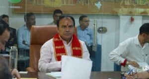 एजुकेशन टूर करेंगे मेधावी छात्र-छात्राएंः डाॅ. धन सिंह रावत