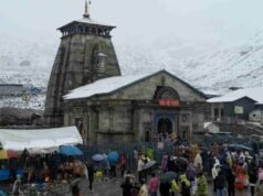 केदारनाथ: बर्फ की सफेद चादर में सजा बाबा केदार का धाम