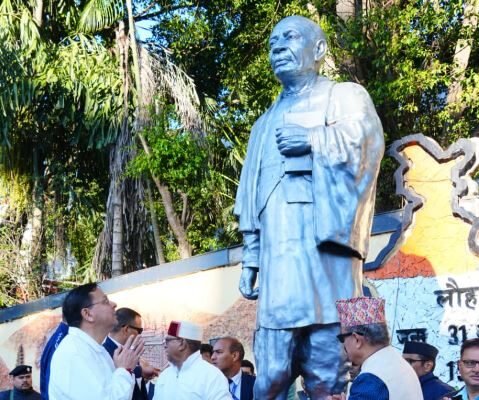 सीएम धामी ने भारत रत्न सरदार वल्लभभाई पटेल को दी श्रद्धांजलि