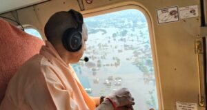 लखनऊ में बाढ़: सीएम योगी ने किया हवाई दौरा, फैजुल्लागंज से नैमिष तटबंध बनाने की घोषणा