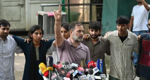 प्रदर्शनकारियों पर कथित पुलिस बर्बरता को लेकर राहुल गांधी हमलावर, साक्ष्य जुटाने की अपील