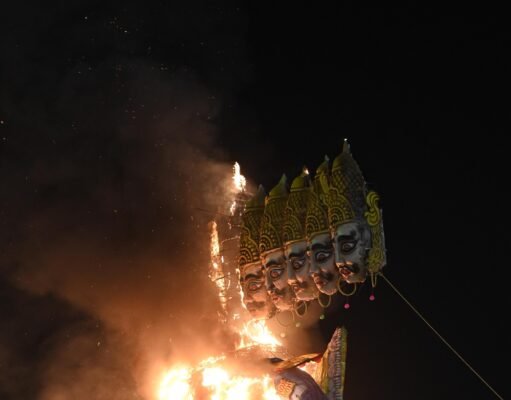 माता कौशल्या की धरती पर भव्य विजय उत्सव, CM विष्णुदेव साय ने किया रावण दहन