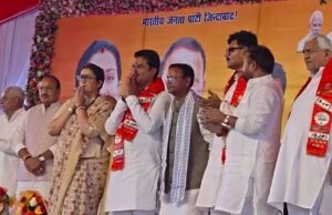 यूपी की सियासत में बड़ा फेरबदल, सपा के तीन बागी विधायक भाजपा में शामिल