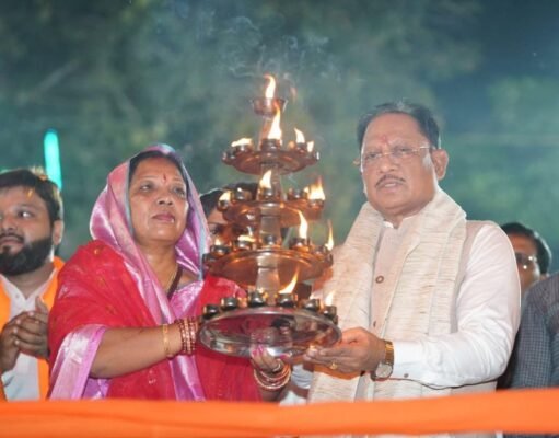 चित्रोत्पला गंगा महाआरती में शामिल हुए मुख्यमंत्री विष्णुदेव साय