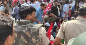 ज्ञानेश कुमार के इस्तीफे की मांग पर दिल्ली में घमासान, CJP नेताओं की हिरासत से बढ़ा विवाद