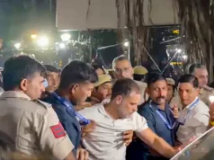 राहुल गांधी और प्रियंका गांधी हिरासत में, आठ घंटे बाद धरना समाप्त